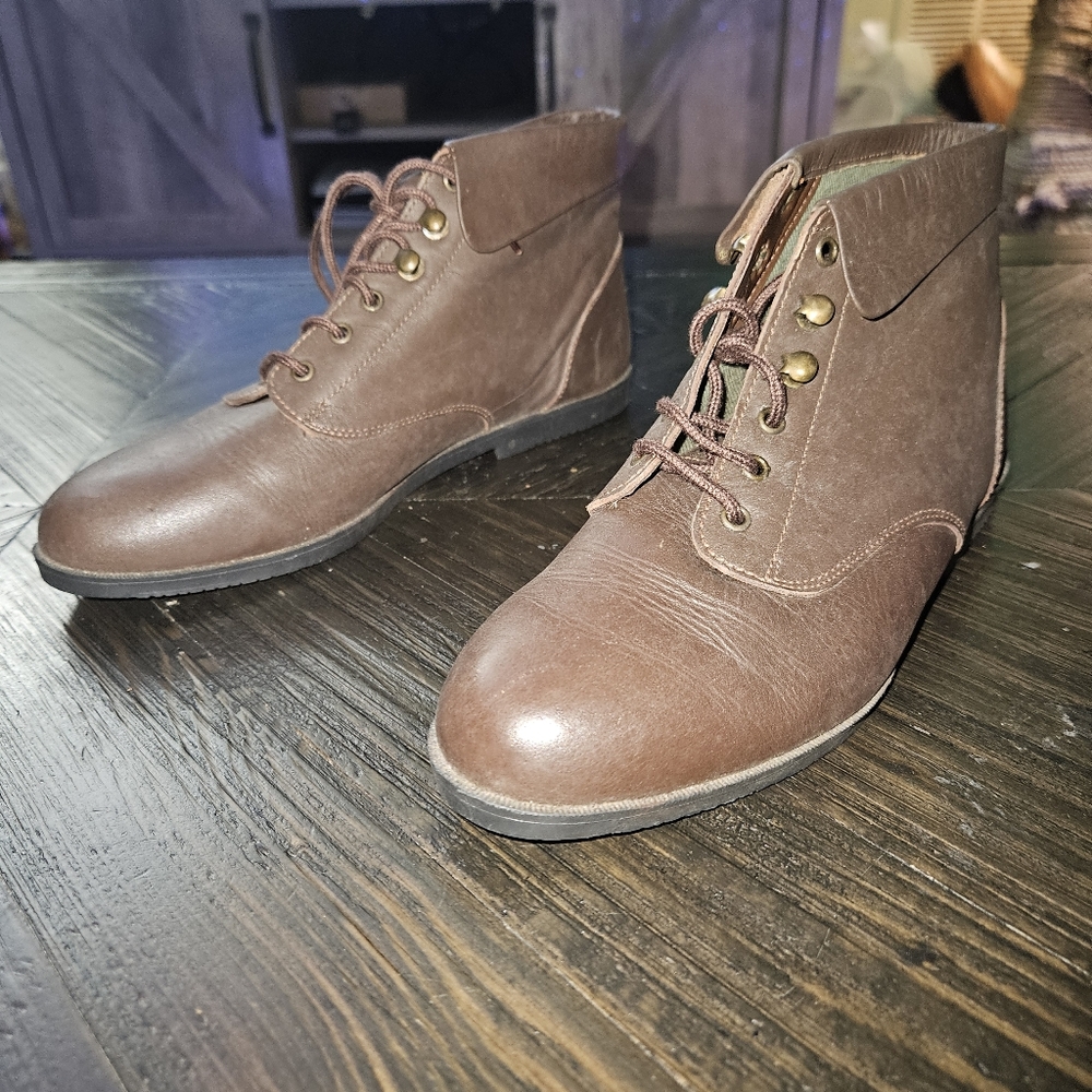 Leather boots